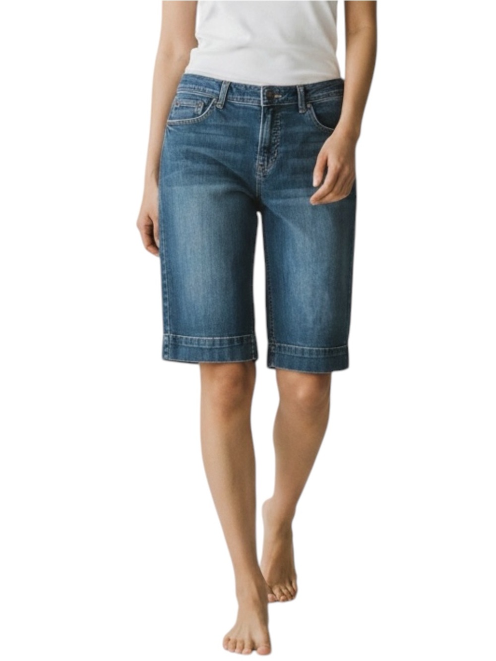 Tommy Hilfiger Distressed Medium Wash Bermuda Jean Shorts Size 12 Bohemian Chic
